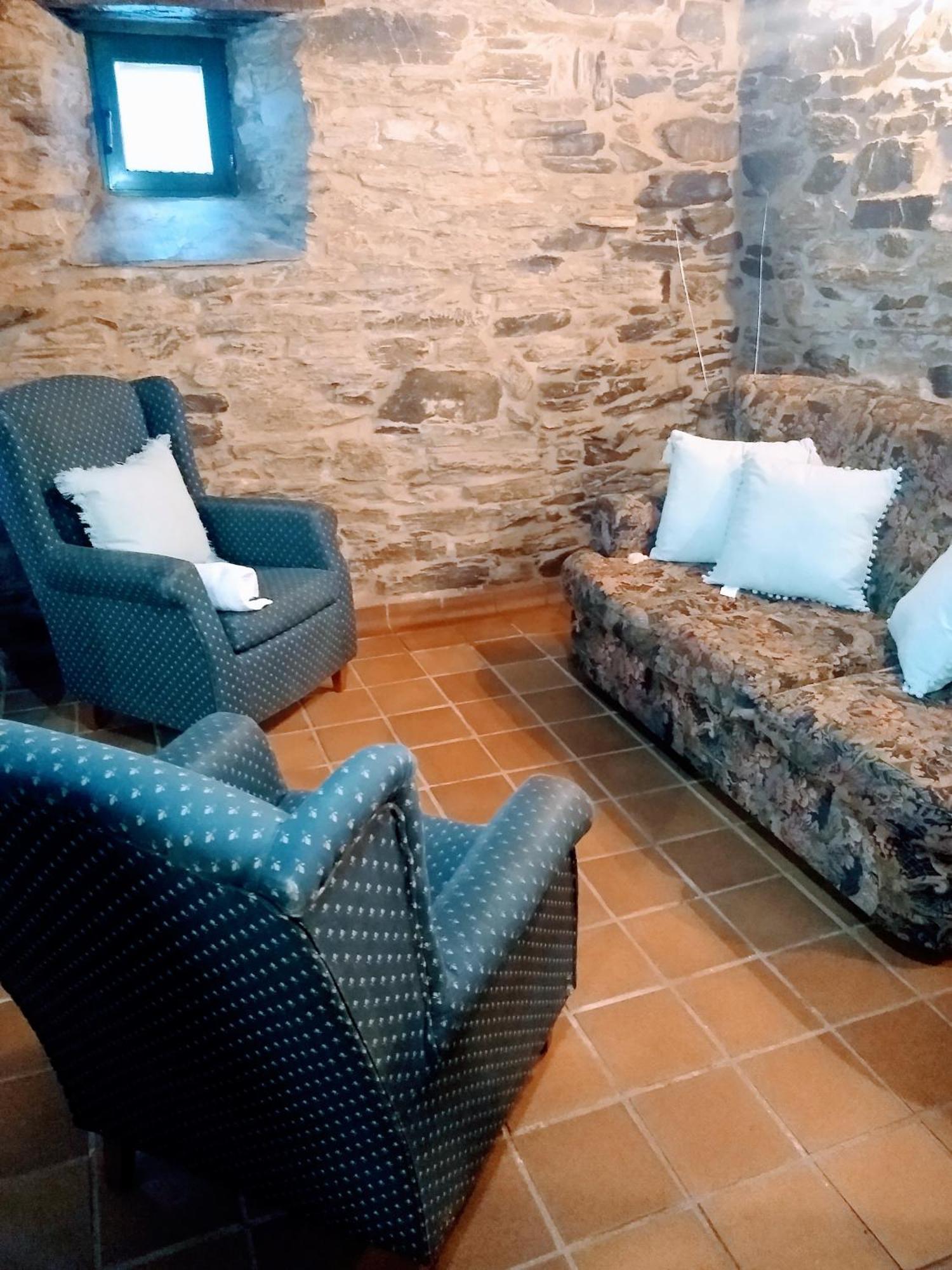 Country house Casa Pacios By M De Santiago Triacastela