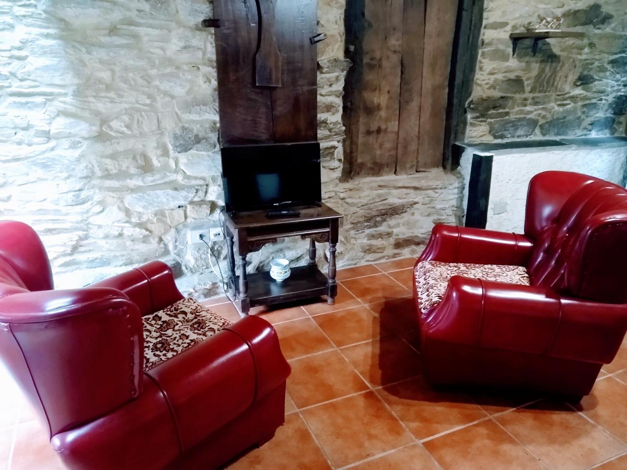 Country house Casa Pacios By M De Santiago Triacastela